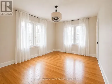 84 Riverdale Avenue Ottawa ON K1S 1R2