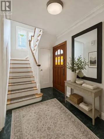 84 Riverdale Avenue Ottawa ON K1S 1R2