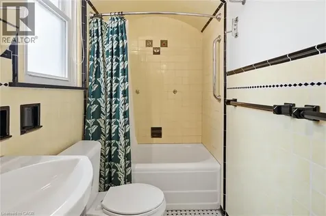 81 Carrick Avenue Hamilton ON L8M 2W4