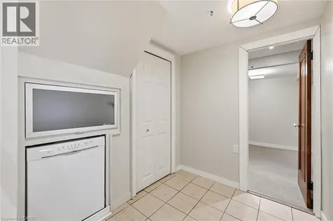 81 Carrick Avenue Hamilton ON L8M 2W4