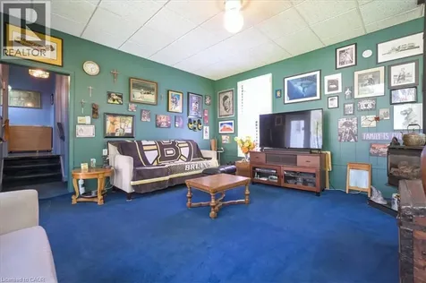 2117 Edinburgh Drive Burlington ON L7R 2C8