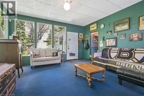 2117 Edinburgh Drive Burlington ON L7R 2C8