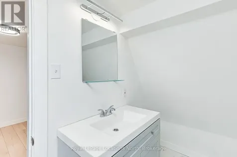 40 Market Street Collingwood ON L9Y 3M6