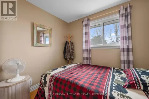 144 Viewmount Drive Ottawa ON K2G 3B7