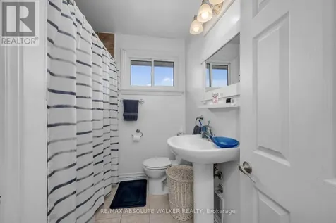 144 Viewmount Drive Ottawa ON K2G 3B7