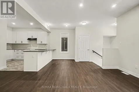 83 Ryan Reynolds Way Ottawa ON K4A 5T4