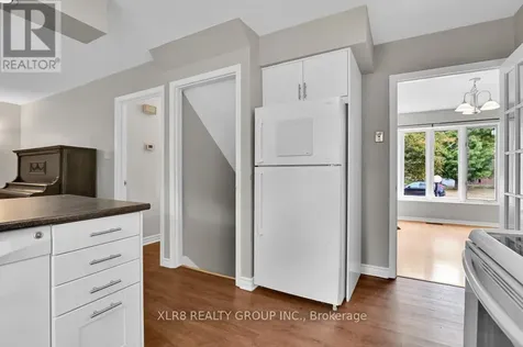 12 John Sidney Crescent Ottawa ON K2S 1J7