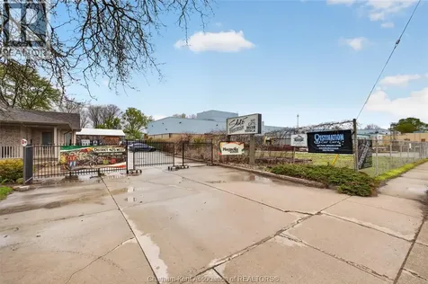 425 Park West Avenue Chatham ON N7M 1W6