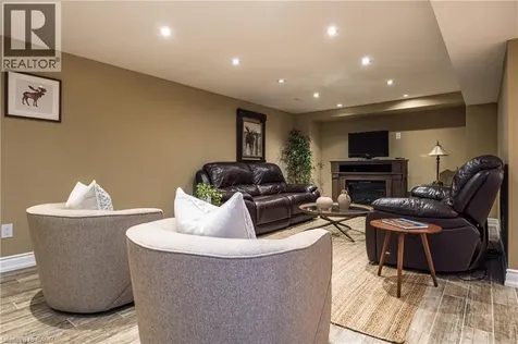 1577 Old Spar Court Mississauga ON L5J 1B4