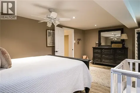 1577 Old Spar Court Mississauga ON L5J 1B4