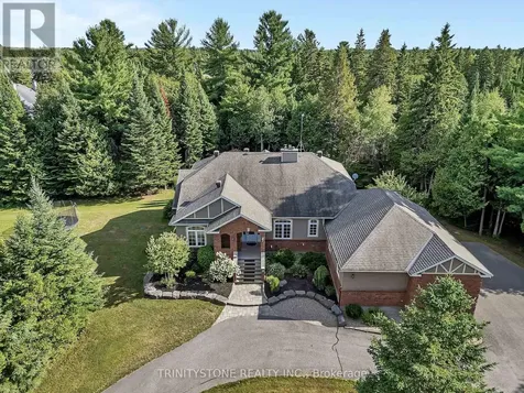 36 Sawgrass Circle Ottawa ON K0A 1B0