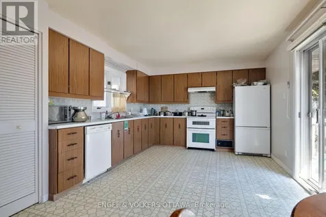 1311 S Avenue Ottawa ON K1G 0C4