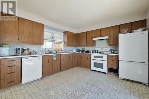 1311 S Avenue Ottawa ON K1G 0C4