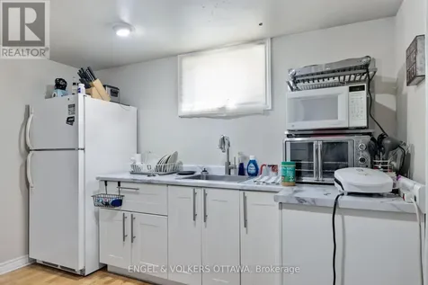 1311 S Avenue Ottawa ON K1G 0C4