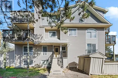 606 Tanguay Court Ottawa ON K2L 3X3