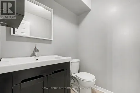 606 Tanguay Court Ottawa ON K2L 3X3