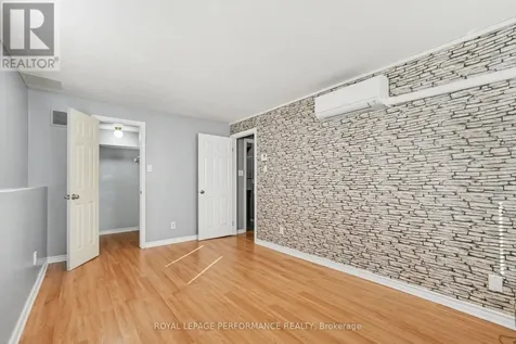 606 Tanguay Court Ottawa ON K2L 3X3