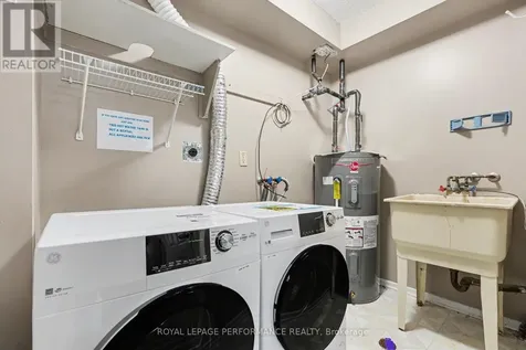 606 Tanguay Court Ottawa ON K2L 3X3