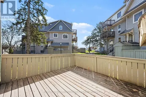 606 Tanguay Court Ottawa ON K2L 3X3