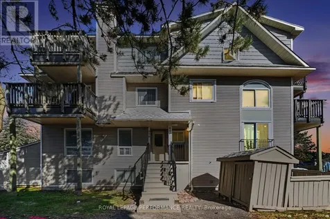 606 Tanguay Court Ottawa ON K2L 3X3