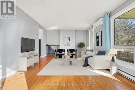 606 Tanguay Court Ottawa ON K2L 3X3