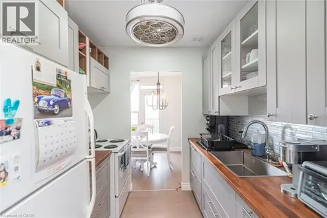 222 Concession Street Hamilton ON L9A 1B1