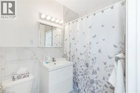 222 Concession Street Hamilton ON L9A 1B1