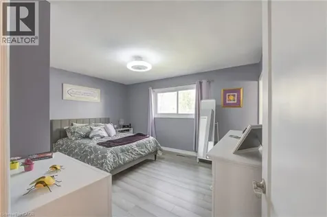 186 Shuh Avenue Kitchener ON N2A 1H6