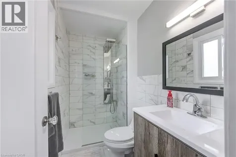 186 Shuh Avenue Kitchener ON N2A 1H6