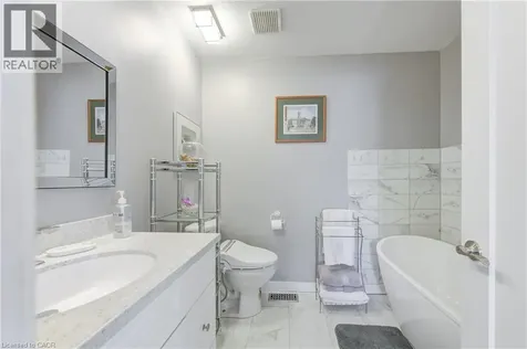 186 Shuh Avenue Kitchener ON N2A 1H6