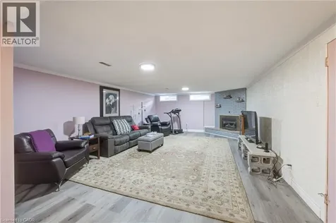 186 Shuh Avenue Kitchener ON N2A 1H6