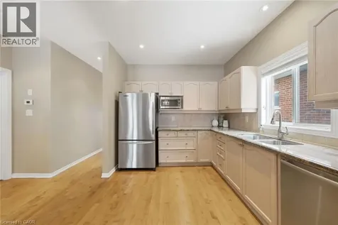 46 Manitoulin Trail Hamilton ON L9B 2X8