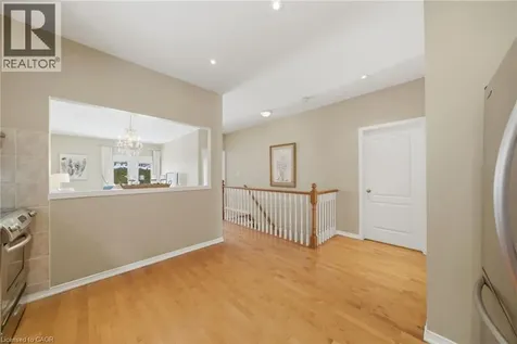 46 Manitoulin Trail Hamilton ON L9B 2X8