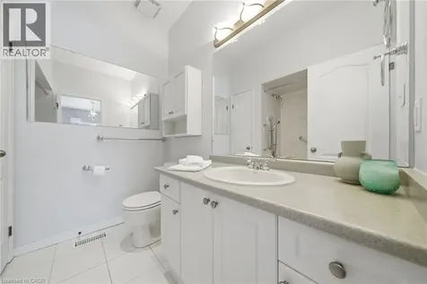 46 Manitoulin Trail Hamilton ON L9B 2X8