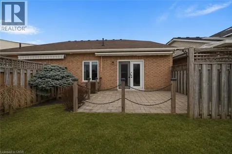46 Manitoulin Trail Hamilton ON L9B 2X8