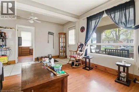 307 Wallace Avenue South Welland ON L3B 1R8