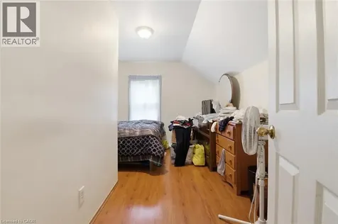 307 Wallace Avenue South Welland ON L3B 1R8