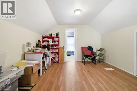 307 Wallace Avenue South Welland ON L3B 1R8