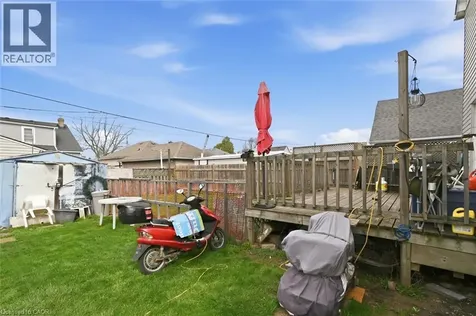 307 Wallace Avenue South Welland ON L3B 1R8