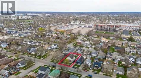 307 Wallace Avenue South Welland ON L3B 1R8