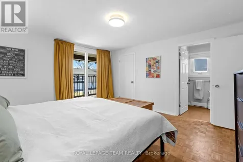 25 Grady Crescent Ottawa ON K2H 5S2