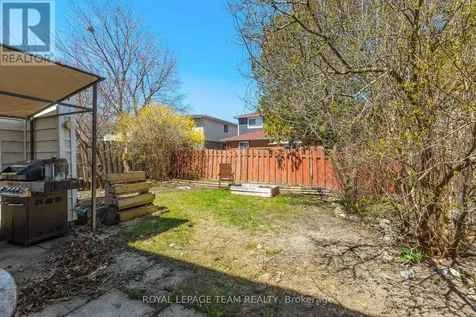 25 Grady Crescent Ottawa ON K2H 5S2