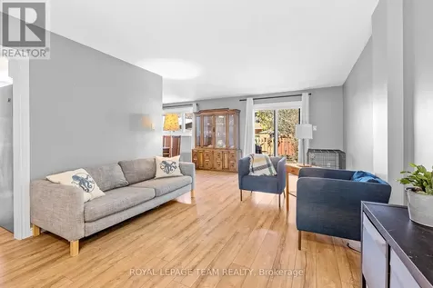 25 Grady Crescent Ottawa ON K2H 5S2