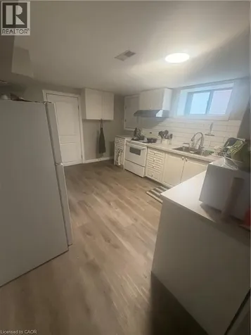 10 Terrace Drive Hamilton ON L9A 2Y6