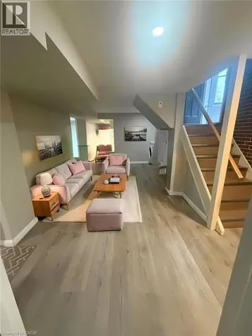 10 Terrace Drive Hamilton ON L9A 2Y6