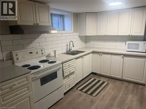 10 Terrace Drive Hamilton ON L9A 2Y6