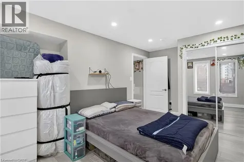 39 Everton Drive Guelph ON N1E 0R9