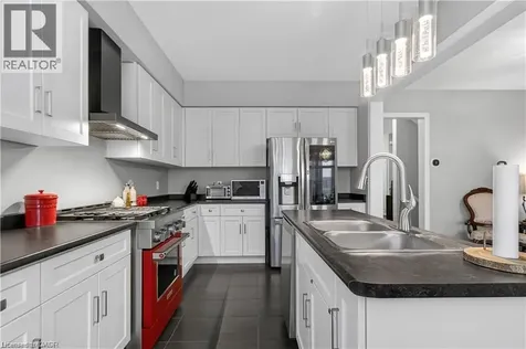 39 Everton Drive Guelph ON N1E 0R9