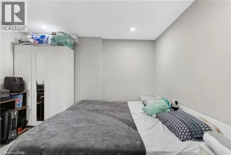 39 Everton Drive Guelph ON N1E 0R9