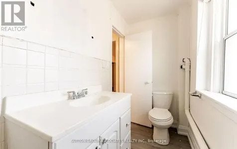 1610 Dundas Street West Whitby ON L1P 1Y8